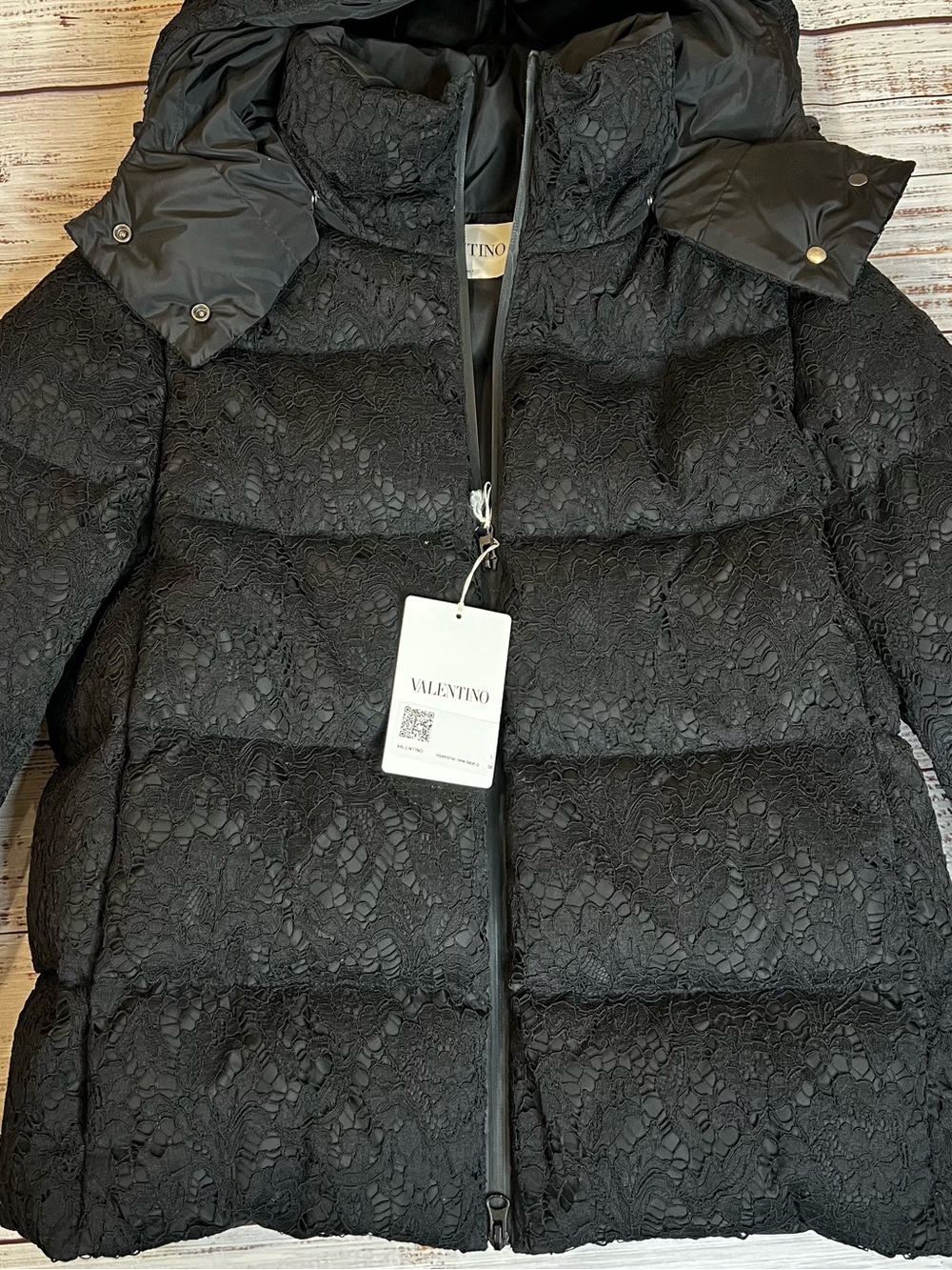 NWT Valentino Black Lace Down Puffer Jacket with removable Hood 38 2 4